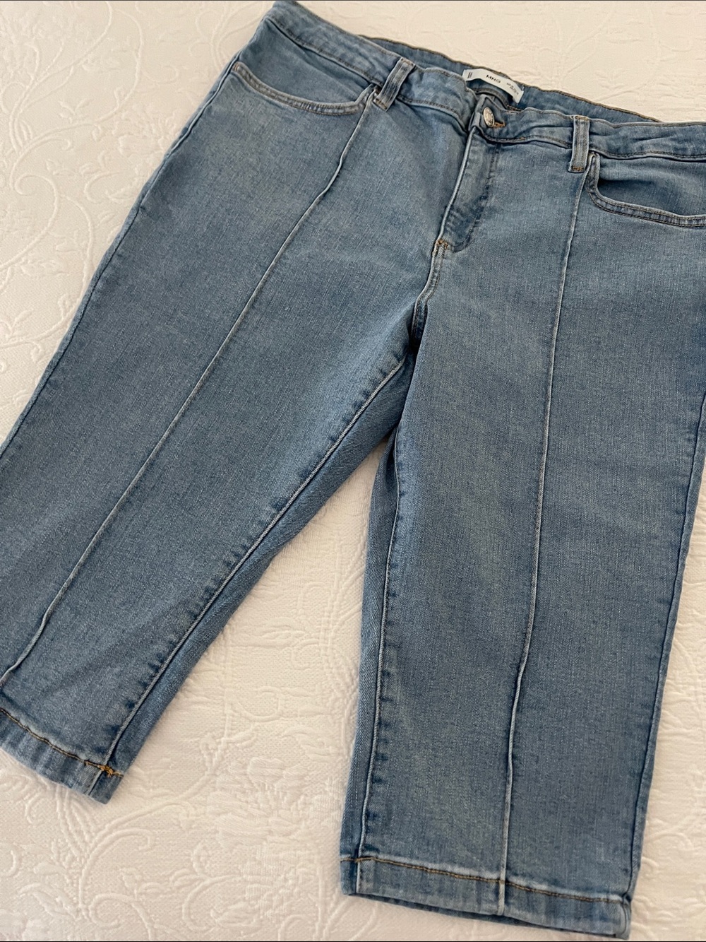 Mango Slim Capris - Picture 6 of 13